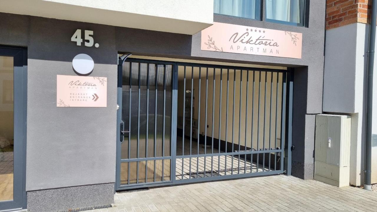 Viktoria Apartman Gyula Eksteriør bilde